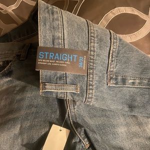 Men’s Aeropostale Jeans ..straight fit 34/32